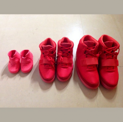 Kanye West Gets His Whole Entourage Pairs Of Red “Octobers”