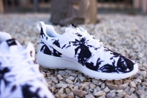 HER SOURCE VICES | The Nike Roshe Run Coachellas