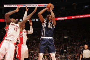 Kevin Durant Drops 51 Points & Hits A Game Winning 3 Pointer In Win Over The Raptors