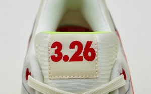 Nike-Air-Max-1-Premium-QS-3-26-Birthday-665873-106-08-570x356