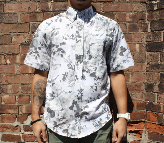 white-and-black-floral-button-up_web_front