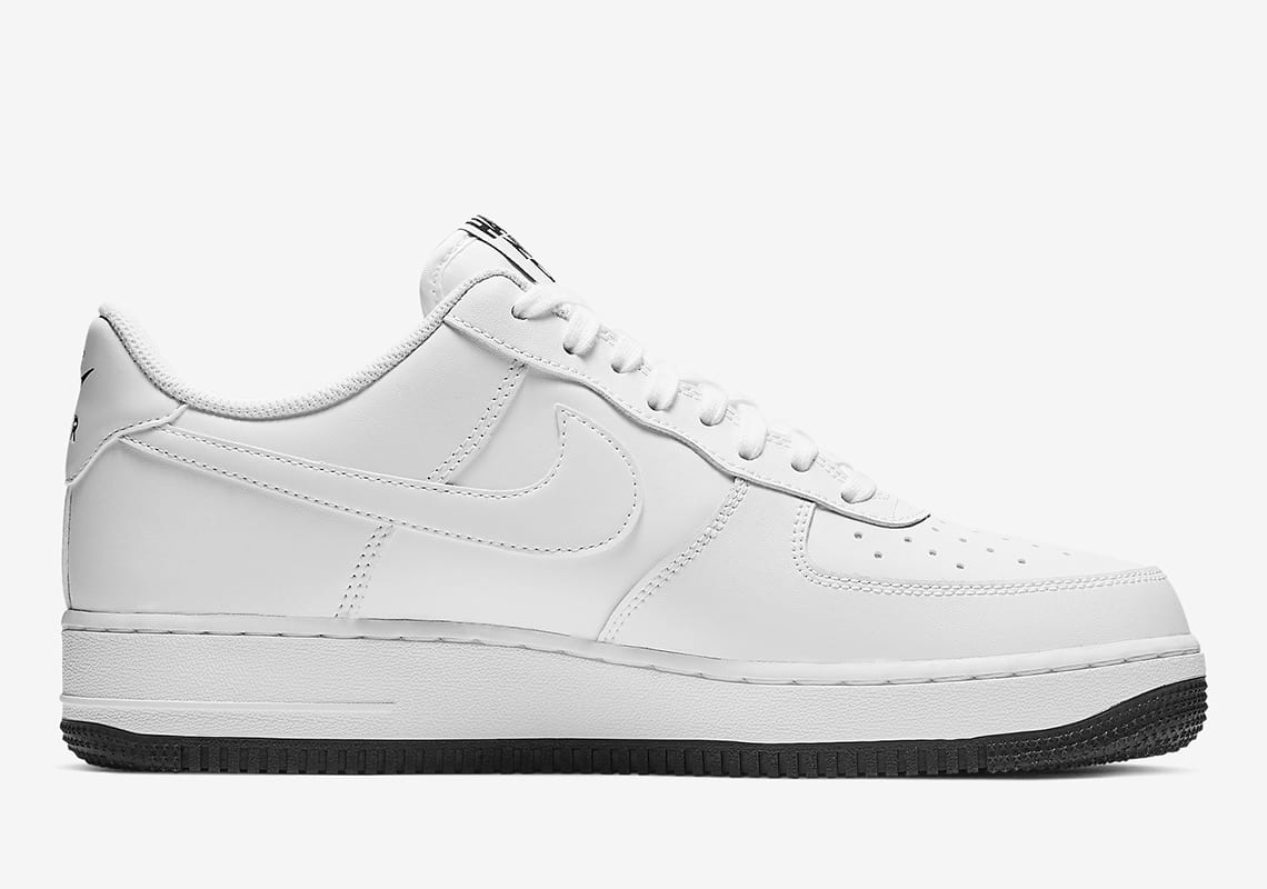 nike air force 1 white with black bottom