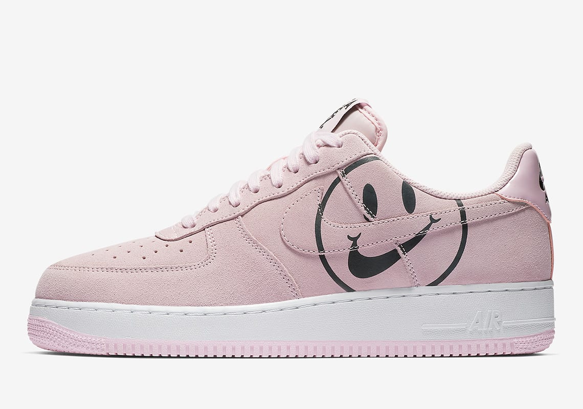 nike air force 1 womens smiley face