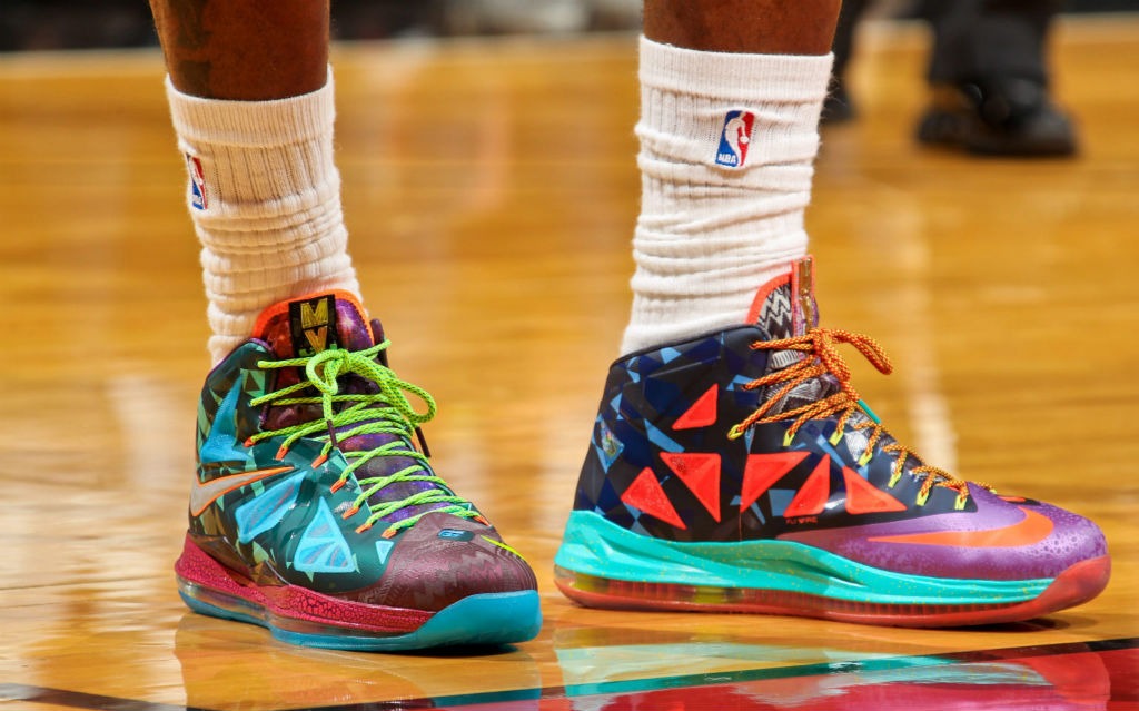 lebron james shoes champs