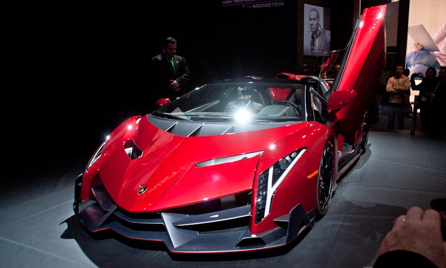 Monster Lamborghini Veneno front