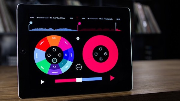 dj with spotify pacemaker app 640x360