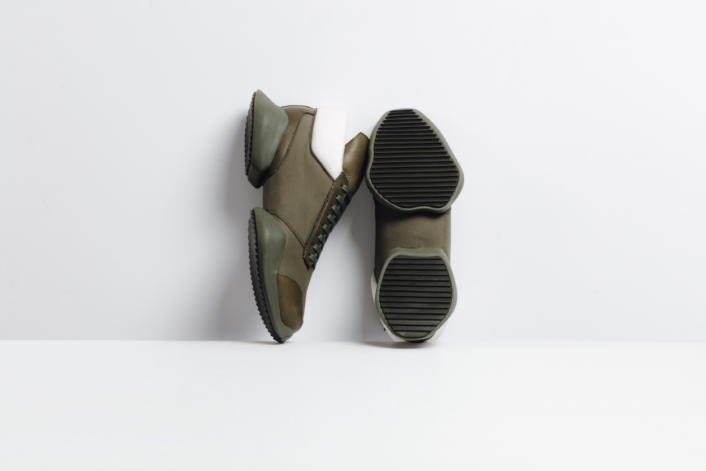 tortura restante pistola The Source |adidas Consortium Teams Up With Rick Owens For SS16 Tech Runners