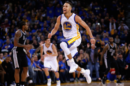 Stephen Curry named NBA MVP for 2nd straight season
