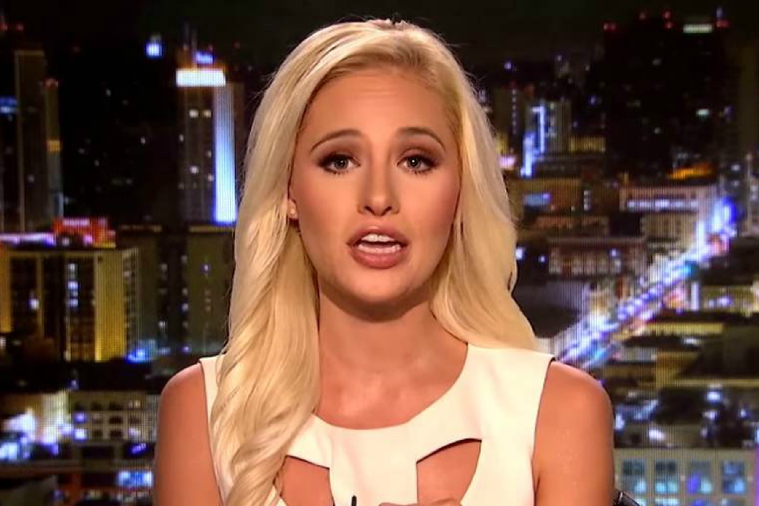 Tomi Lahren Takes Jabs at Colin Kaepernick, Twitter Claps Back