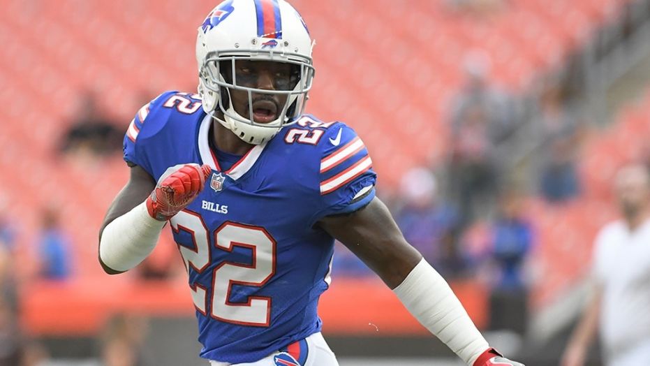Vontae Davis Retired from the NFL During Halftime of the Game