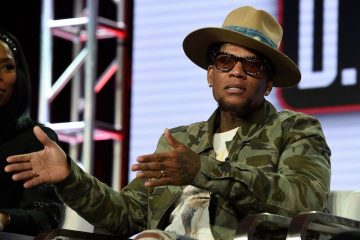 D.L. Hughley Believes Kanye West is 'Conveniently' Mentally Ill