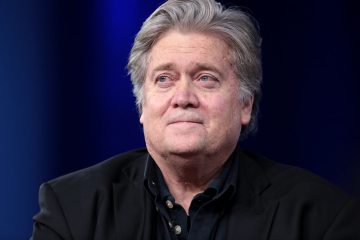 Former Trump Adviser Steve Bannon and Three Others Federally Charged with Fraud