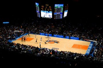Kings' De'Aaron Fox Trolls Knicks For Getting 8th Pick In Upcoming NBA Draft
