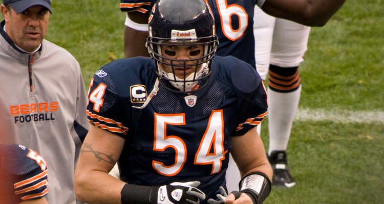 Chicago Bears Move to Disavow Brian Urlacher After Comments Supporting Kenosha Shooting