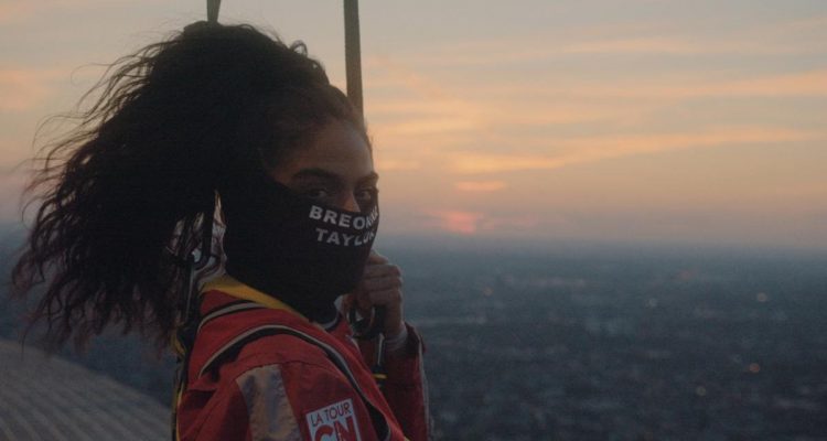 Jessie Reyez Performs American and Canadian National Anthems On Top of Toronto's CN Tower Before NBA Playoff Game