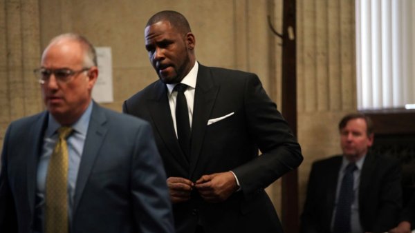 R. Kelly in Court federal child pornography