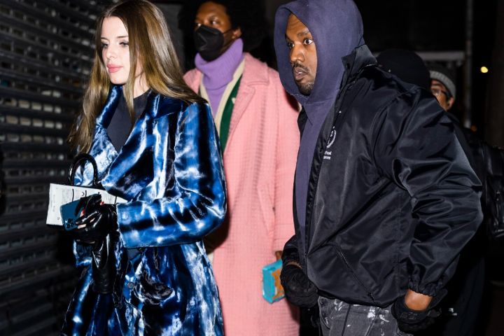 Kanye Spotted On Another Date With ‘Uncut Gems’ Actress Julia Fox In ...