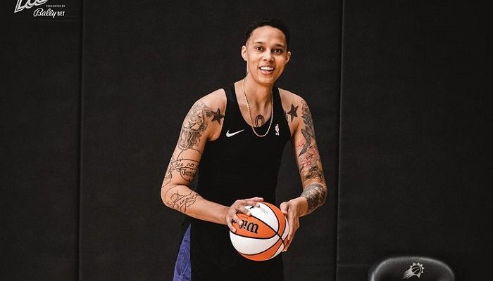 Brittney Griner Hits Mercury Practice Court After Signing New Deal for Upcoming Season