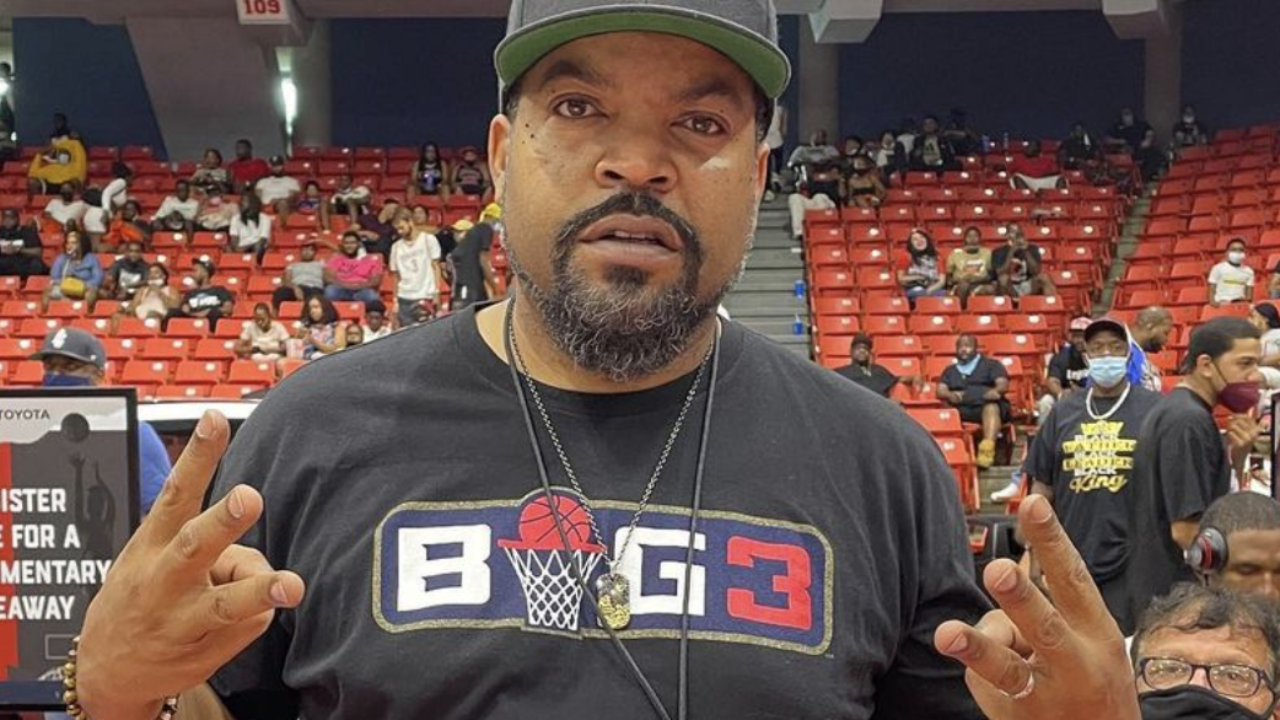 Ice cube us. Ice Cube. Кепки Reiders Ice Cube. Ice Cube сейчас. Ice Cube баскетбол.