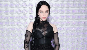 Billie Eilish tells Critics Shaming her Appearance to Suck my Absolute c***