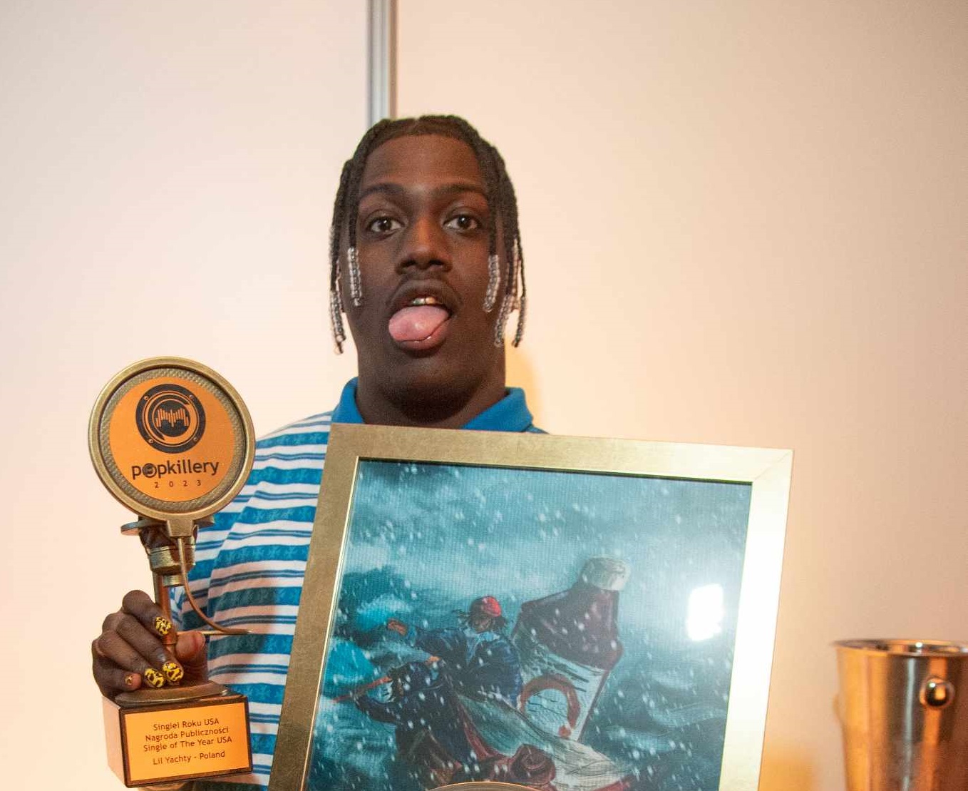 Lil Yachty Performs “Poland” 6x In A Row, Presented w/ Gold Plaque In Polish Sales