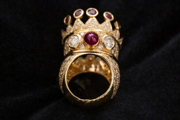 Tupac's Self-Designed Crown Ring Auction Price Soars Past $1 Million