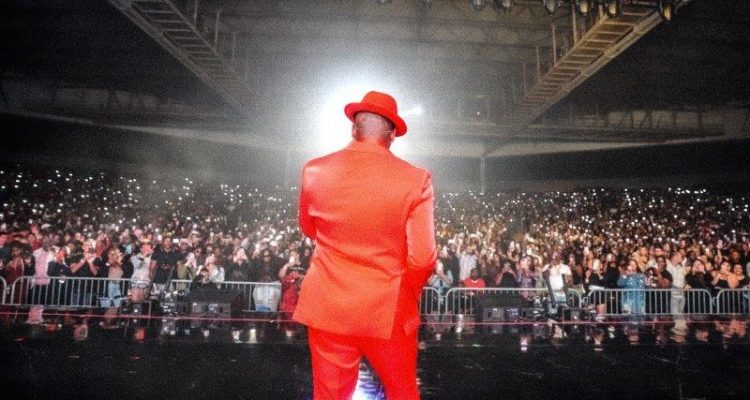 NE-YO Kicks Off Champagne and Roses Tour with Unforgettable Night