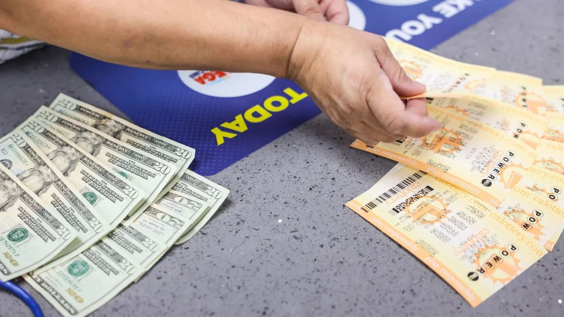 Powerball Jackpot Grows to $1.09 Billion After No Jackpot Winner Monday 