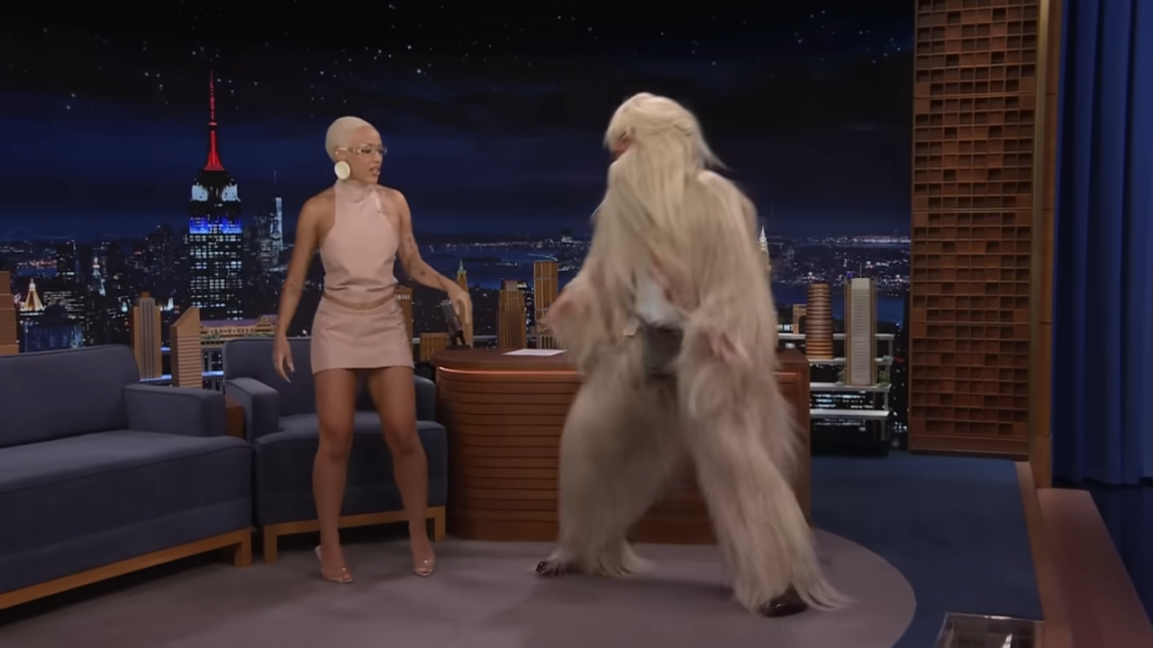 Doja Cat Gets Jimmy Fallon to Dance in Her Hairy Coachella Outfit