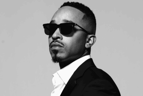 October London's October Nights Tour Delivers a Soulful Revival at The Chicago Theatre