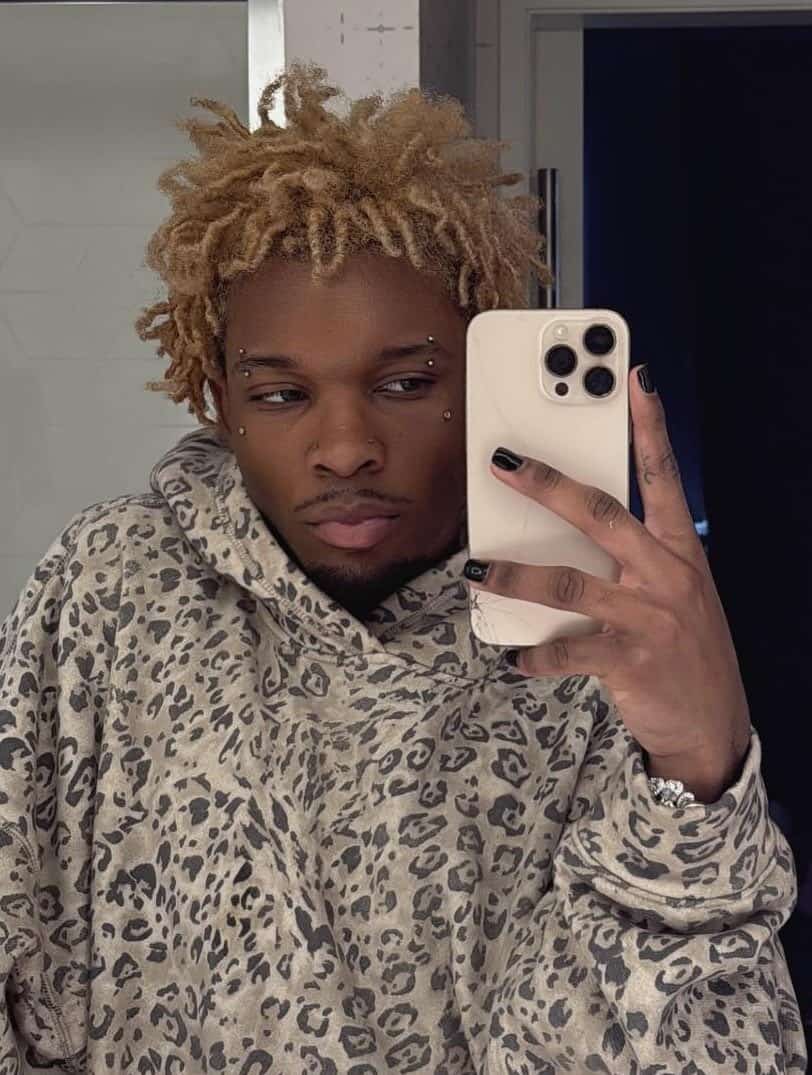 LAPD Investigating Body Found in Tesla Registered to Singer D4vd LAPD Investigating Body Found in Tesla Registered to Singer D4vd